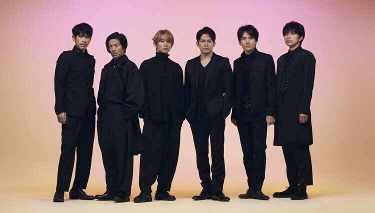 にっきー No Twitter V6最新アーティスト写真カッコ良すぎる ついに三宅健が髪切って前髪作ってくれた 泣ける もう髪染めないって言ってたのに髪色まで明るくして ありがとうございます