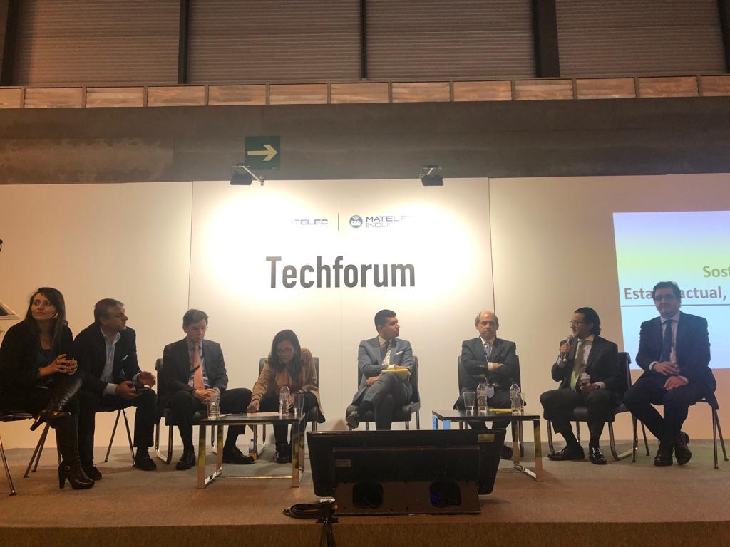 SETRIColombia's tweet photo. Panel con le ministró de vivienda Jonathan Malagon #setripresente https://t.co/pR9ggx2ioq