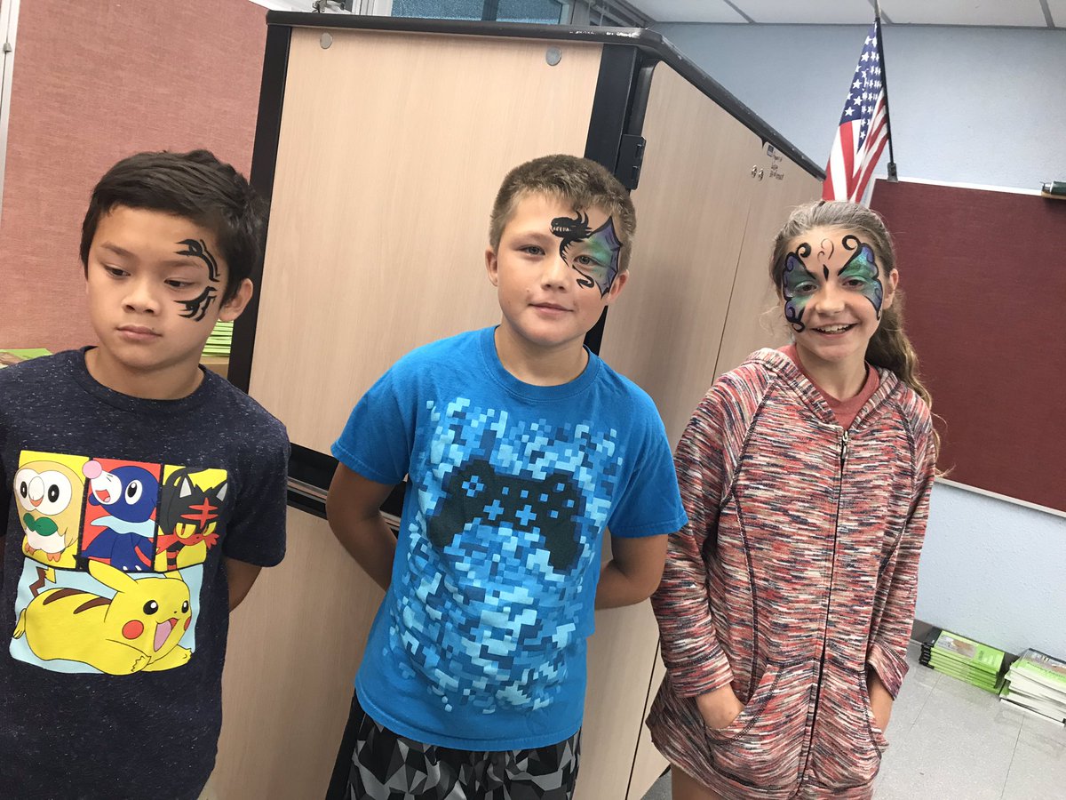 Agliano_SHES's tweet photo. #GATI2018 was a huge success! We ❤️ learning about the great professions in our community @DenhamOaks #DOES https://t.co/yBrdT6iXkM