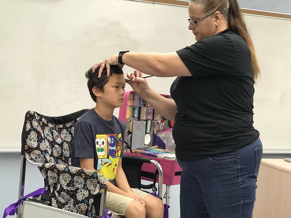 Agliano_SHES's tweet photo. #GATI2018 was a huge success! We ❤️ learning about the great professions in our community @DenhamOaks #DOES https://t.co/yBrdT6iXkM
