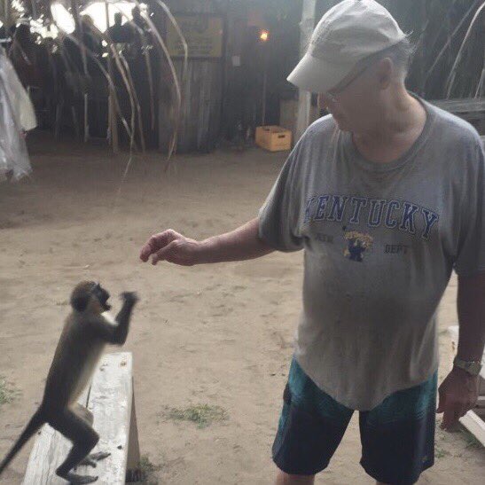 WillTScottKY's tweet photo. Made a friend in St. Kitts!!! https://t.co/p6dSNa4RYB