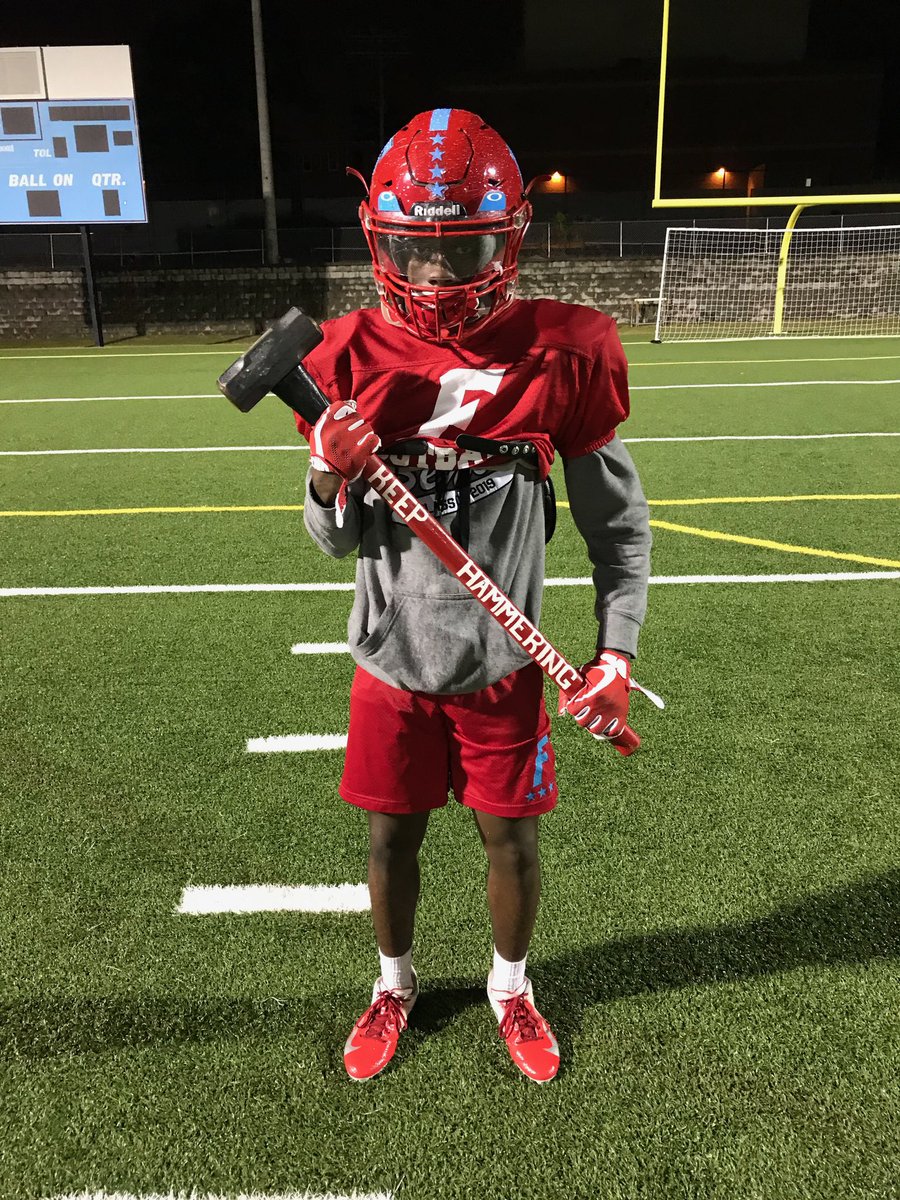 ACFloraFootball's tweet photo. Congrats to “Matt B” for receiving the HAMMER OF THE WEEK award this week. Matt has shown a selfless commitment to the team throughout the entire season and also came up with a HUGE hitstick and forced fumbled in the win vs Lancaster. #FAMILY https://t.co/asqDjS43j3