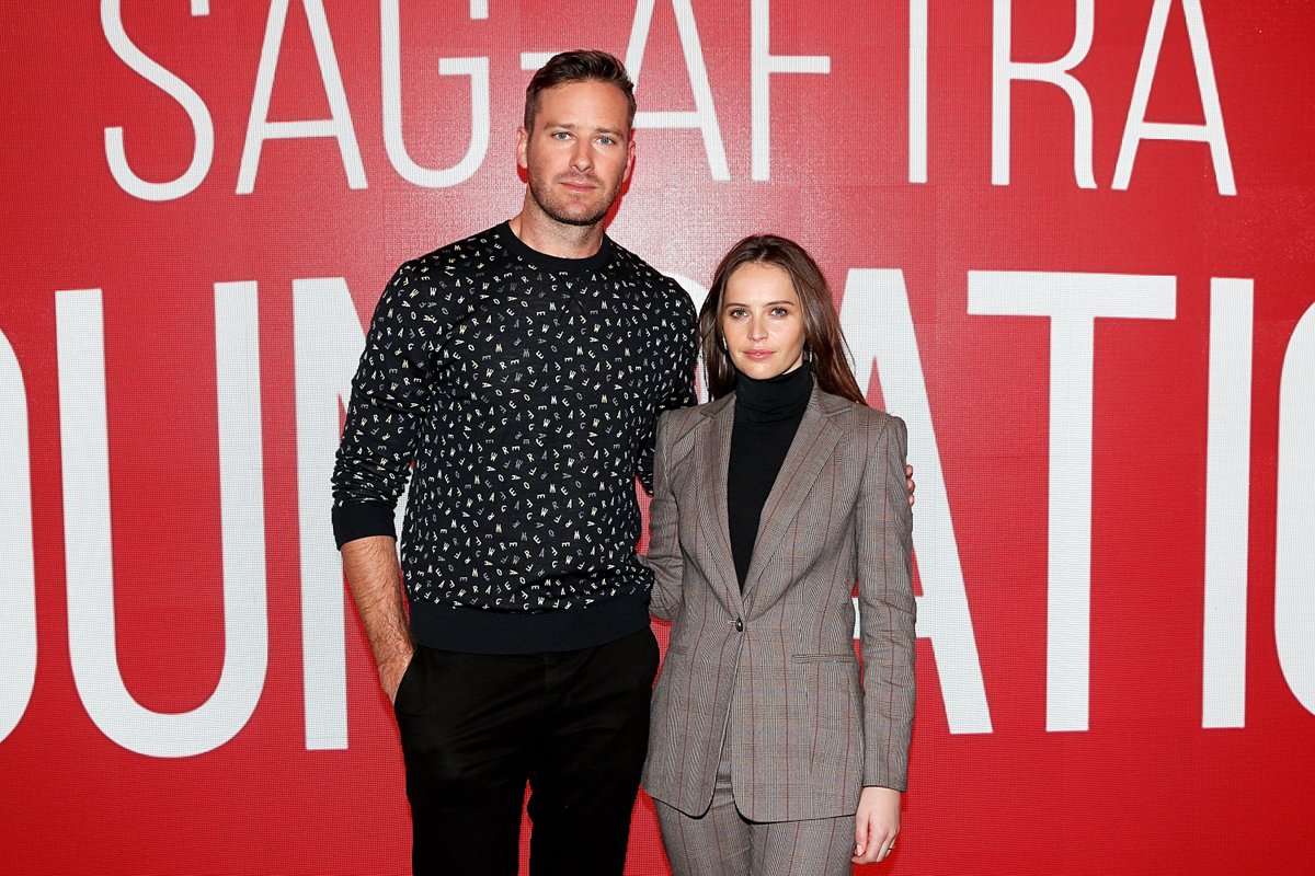 sagaftraFOUND's tweet photo. Check out our full #Conversations at the #RobinWilliamsCenter in NYC with @armiehammer and #FelicityJones as the very badass #RBG in their new movie @onthebasisofsex. 

https://t.co/H0k86mauVN

[photo by @GettyImages] https://t.co/G1aHG40HZ8