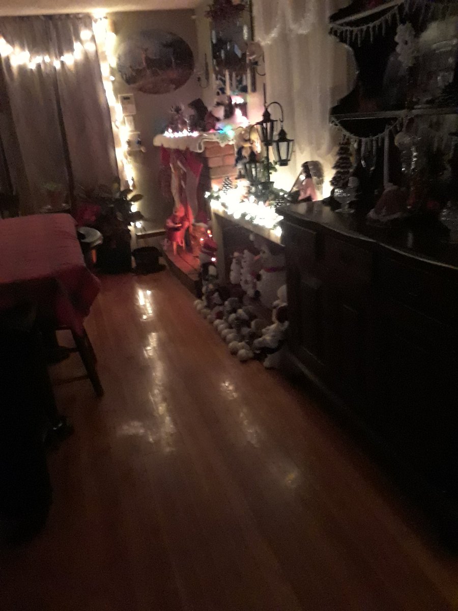 JulieRi39597096's tweet photo. I love my #FakeFireplace! Wish it was real but it will do! 😊❤🔥 https://t.co/HYYYkOlqHO