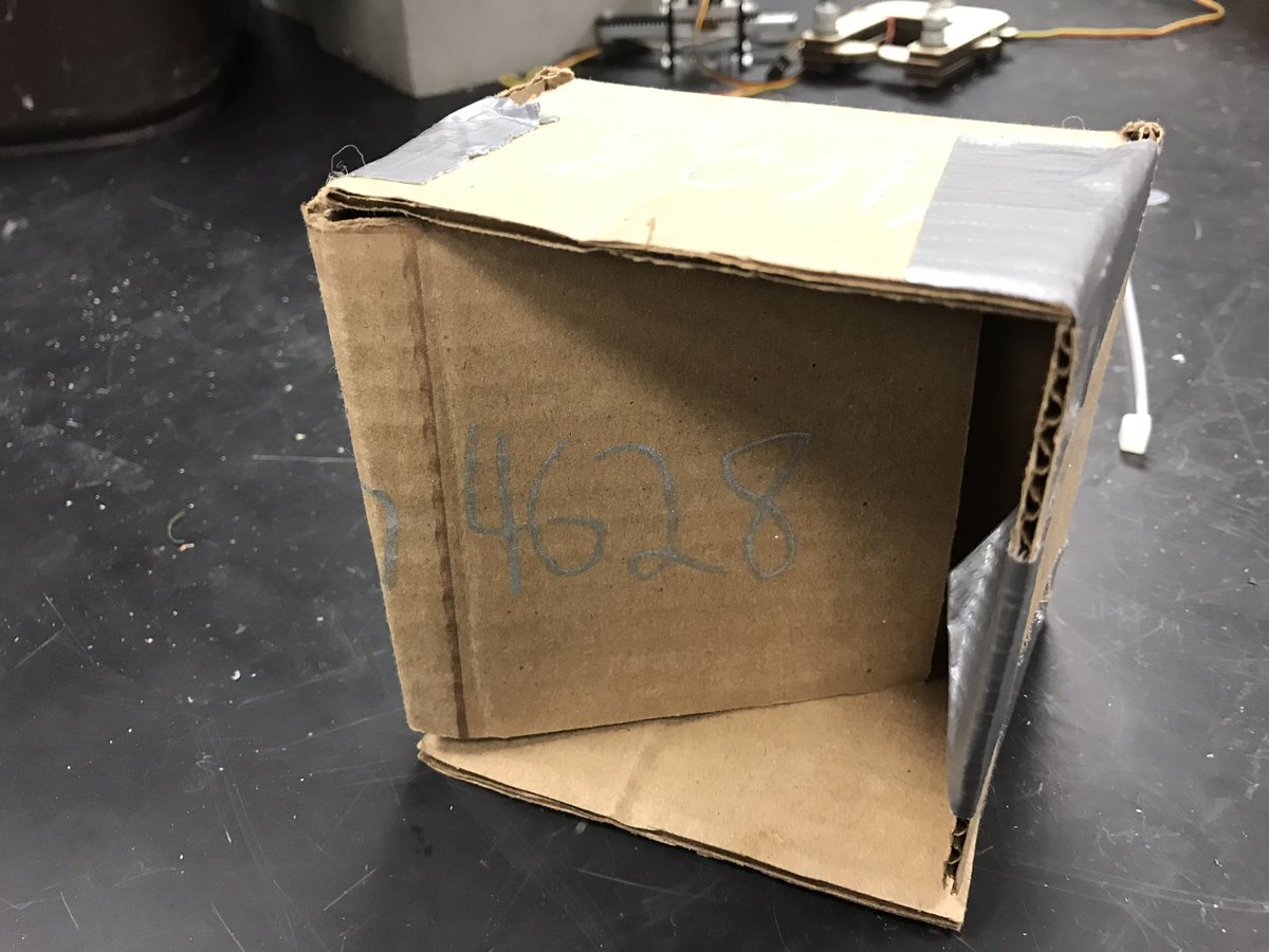 suitbots4628's tweet photo. Our team marker is ready to roll #omgrobots https://t.co/HCSVofHx2n