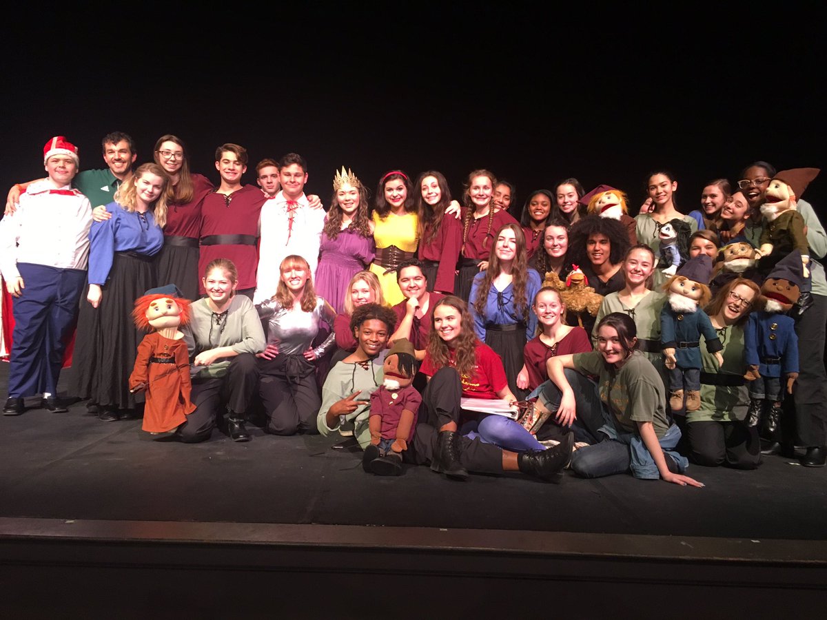 PinecrestPlayer's tweet photo. Cast and crew of ‘Snow White’ right after an amazing performance at today’s @TheatreNC State Play Festival at @TheatreGC ! https://t.co/HTAr1LiuDf