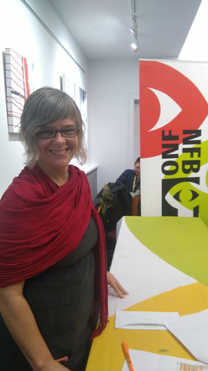 Madoblan07's tweet photo. Francine Hébert, gestionnaire extraordinaire de la table des invités de l'@onf!  Merci pour ton beau travail :) Bon cinéma!  #ficfa #cinéma #Moncton https://t.co/GUh3srqXNt