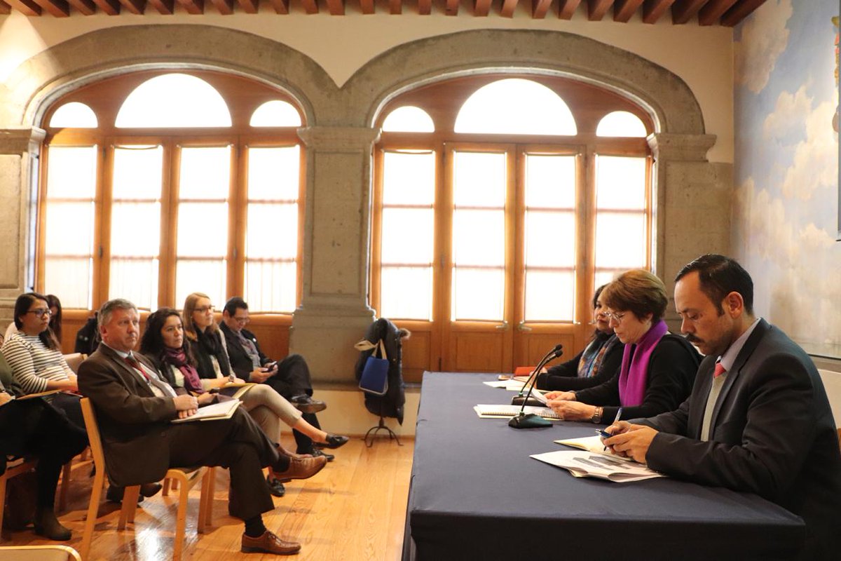 AMEXCID's tweet photo. #AMEXCIDComparte
Se lleva a cabo la clausura de la Iniciativa para el Fortalecimiento de las Organizaciones de la Sociedad Civil #IFOSC, los esfuerzos de la #IFOSC tienen como objetivo fortalecer la consecución del #ODS16, Paz, justicia e instituciones fuertes de la #Agenda2030 https://t.co/Vebfc125IJ