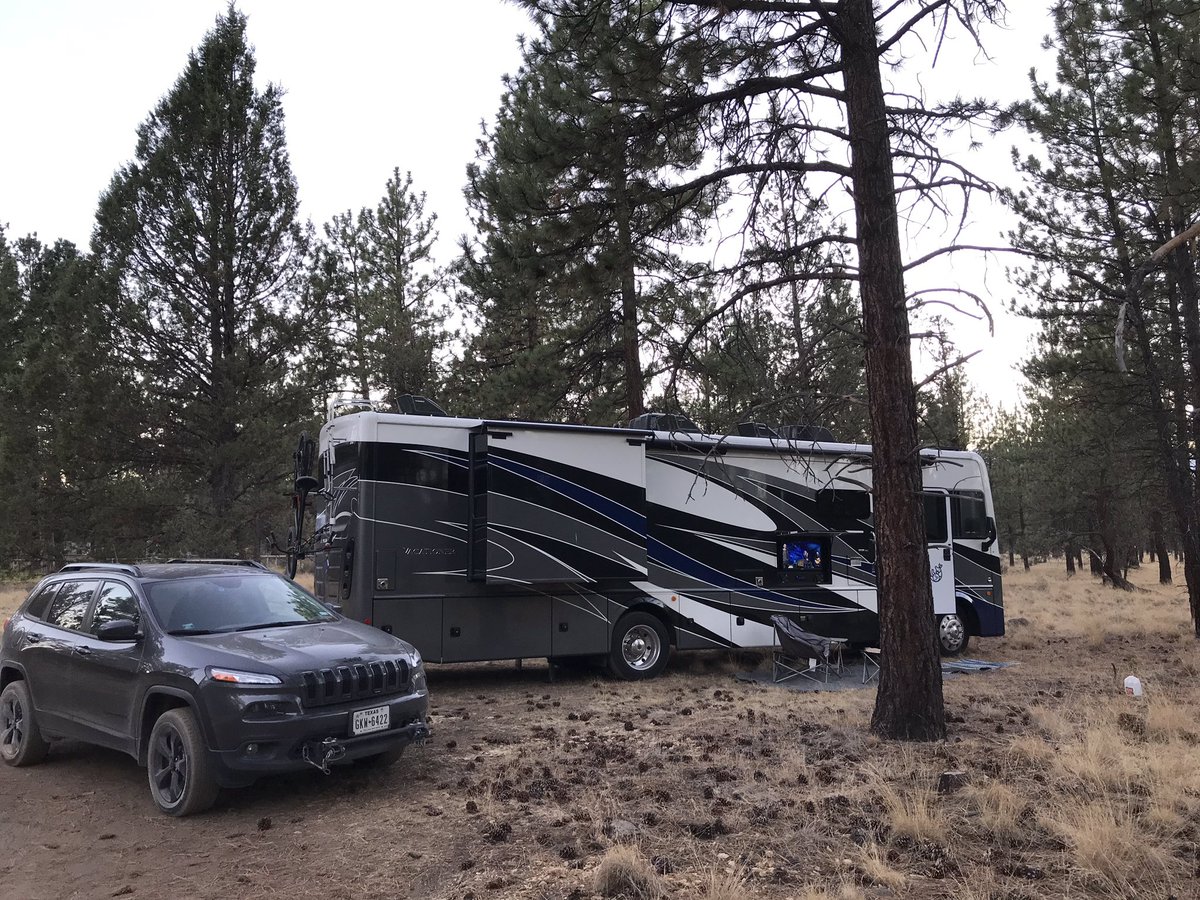 USATourDirector's tweet photo. @elonmusk I want a powewall in my RV I live in full time. Let’s make it happen! https://t.co/Ie6ZP7UGCg
