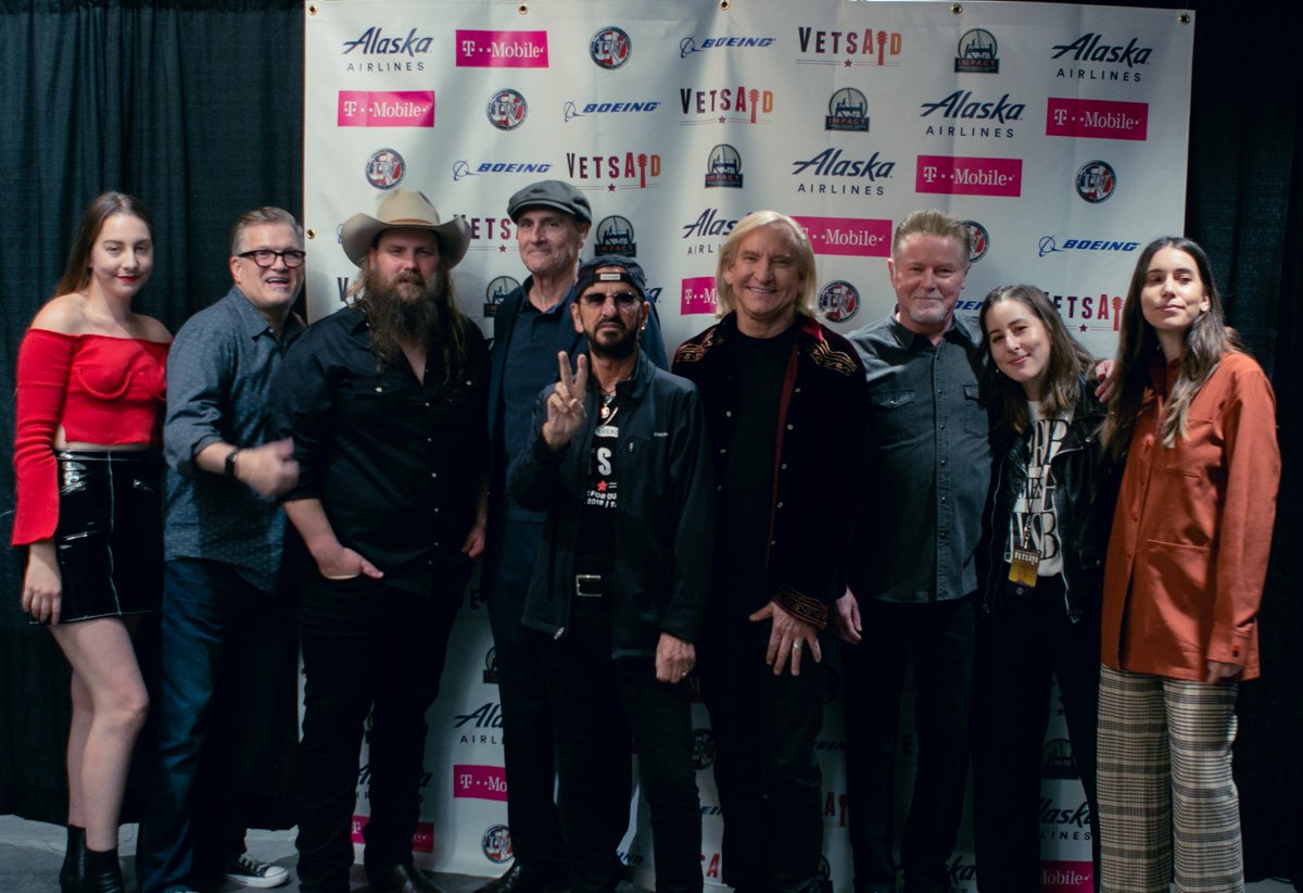 We'll be sharing many backstage photos in the coming days from last Sunday and here's a favorite. More than 18,000 in attendance and more than $1.2M raised! THANK YOU, TACOMA!