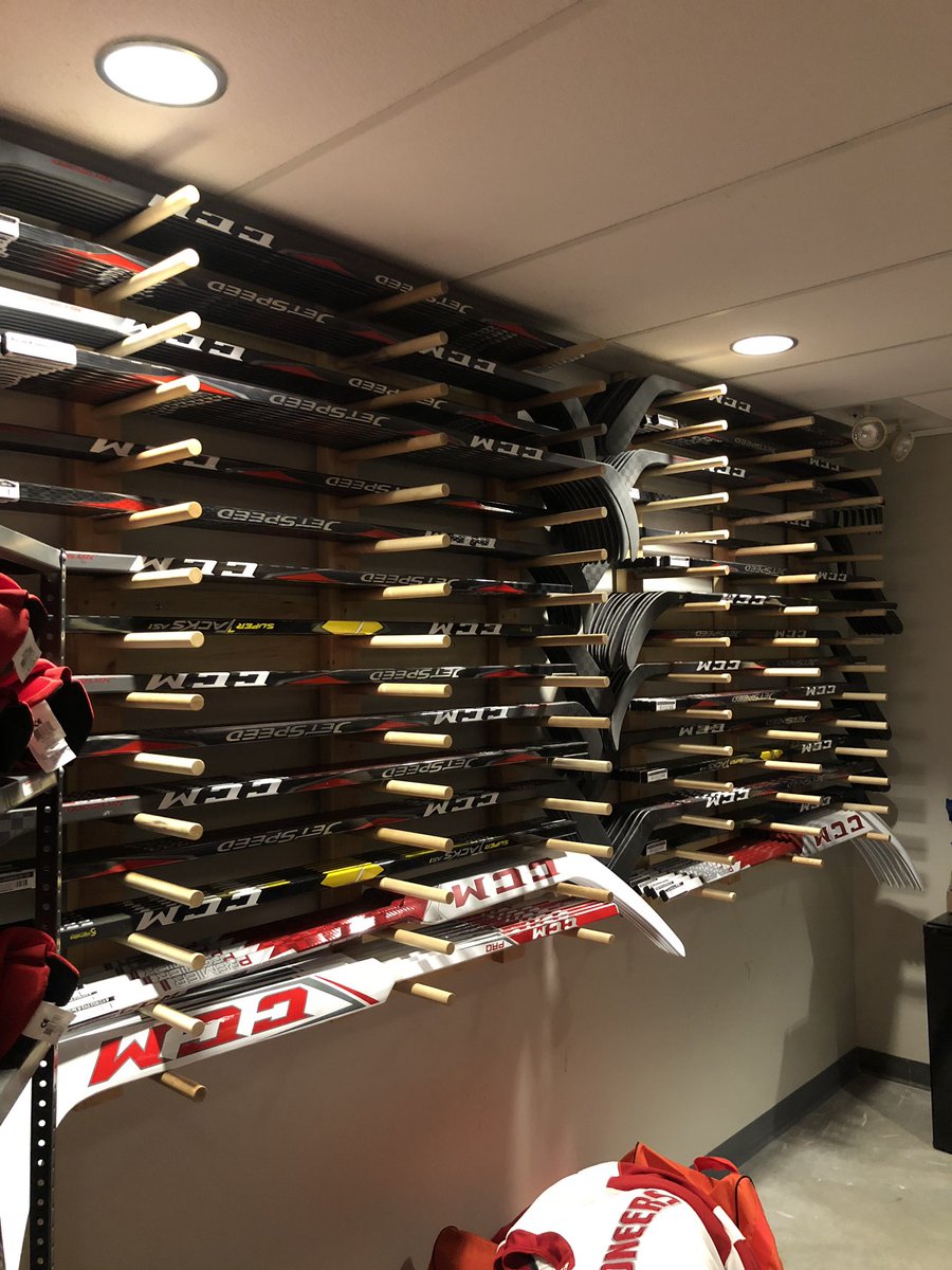 Matt_C8's tweet photo. Work done on the equipment room today. Before and after pics. https://t.co/294IR7Gotn