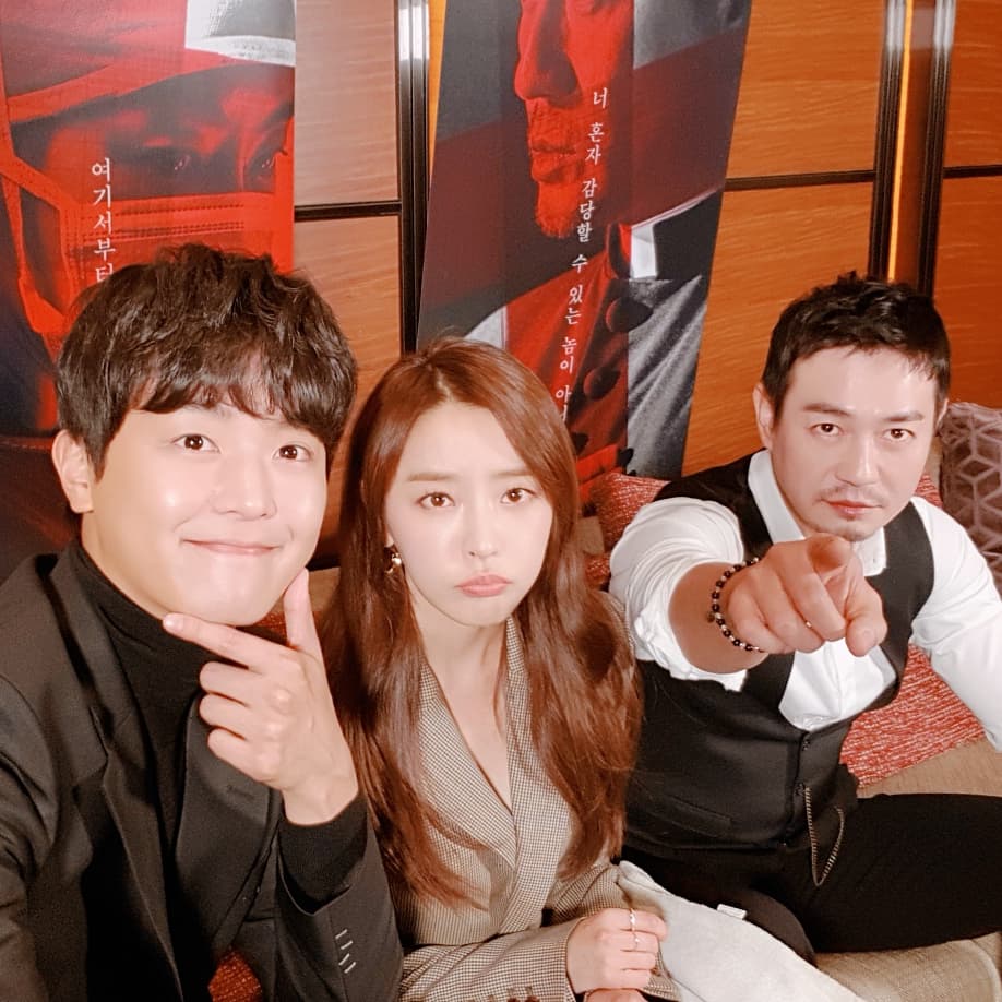 YeonWooJinINA's tweet photo. soriii for many late update yeorobun 🙏
pokoknya jangan lupa untuk catet tanggal tayang drama Priest, 24 November 😘 #프리스트 #Priest https://t.co/377uqwTcmh
