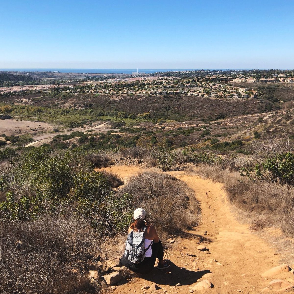 carlsbadcom's tweet photo. A view from Lake Calavera of the #Carlsbad beach. Great photo by David Olthoff.

#beachview #oceanview #topview #trailview #summitview #summit #trail #trek #hike #lake #fitness #exercise #adventure #carlsbad #carlsbadca https://t.co/hNw42pX4Io