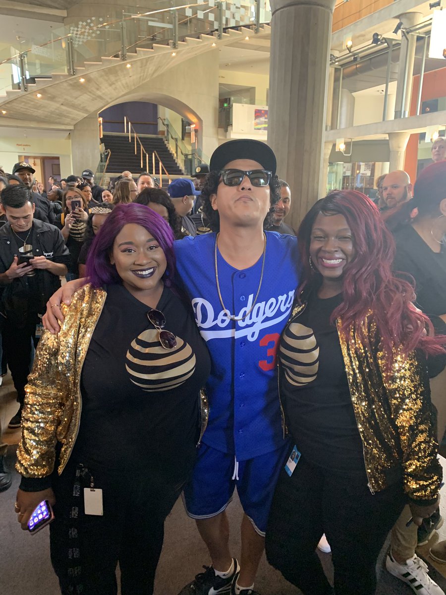 mr_echavez555's tweet photo. #BrunoMars in the house today for #GoldPlusLaunch @MissRyanJenae @NeinaPrice @stevepalomino15 @anthonyetuggle @carawfields @CerritosPride @loo_lewis @N_Vega_Guadian @IamJosephL https://t.co/thsDWmOtdU