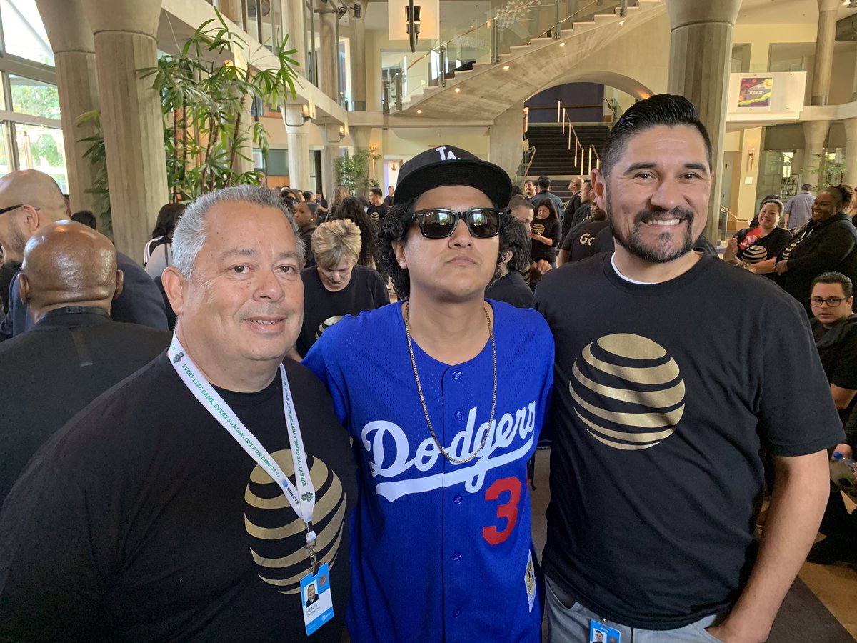 mr_echavez555's tweet photo. #BrunoMars in the house today for #GoldPlusLaunch @MissRyanJenae @NeinaPrice @stevepalomino15 @anthonyetuggle @carawfields @CerritosPride @loo_lewis @N_Vega_Guadian @IamJosephL https://t.co/thsDWmOtdU