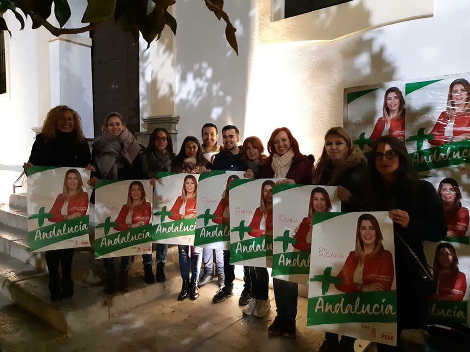 La familia socialista maracenera ha iniciado la campaña. Presidenta, nos has pedido a los jóvenes que nos batamos el cobre en estas elecciones, por los mayores, los niños, las mujeres, los hombres, jóvenes... ¡por Andalucía! ¡A ello vamos <a href="/susanadiaz/">Susana Díaz Pacheco</a> ! 🌹✊🏻#MasAndalucia #VotaPSOE