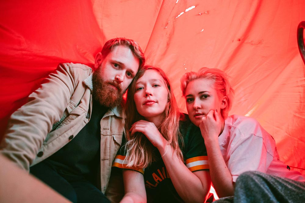 Get festive at <a href="/phanfern/">Phantastic Ferniture</a>'s Christmas Extravaganza next month:
themusic.com.au/article/_f3lER…