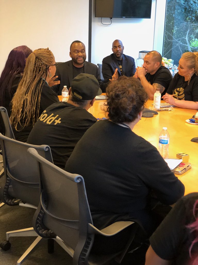 CamilleCurry01's tweet photo. Mi60 Motivational Moments with @anthonyetuggle #Tugglenation #GoldPlusLaunch https://t.co/DwO7rJs1Hp