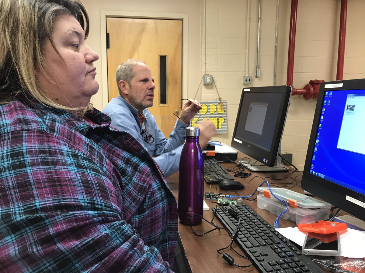STEMisMyFuture's tweet photo. Final #AfterschoolAlliance #MESAinMesa @district51 @Raspberry_Pi class at @GJMakerspace tonight! Connecting our Pi’s to @arduino! #BlinkingLED #CodeCamp #STEMisMyFuture @100Kin10 @COSciTeachers @NationOfMakers @CoMakerHub @Lizhenrikson1 @MichaelW1968 @co_guy1 https://t.co/Icuq7wyWuQ