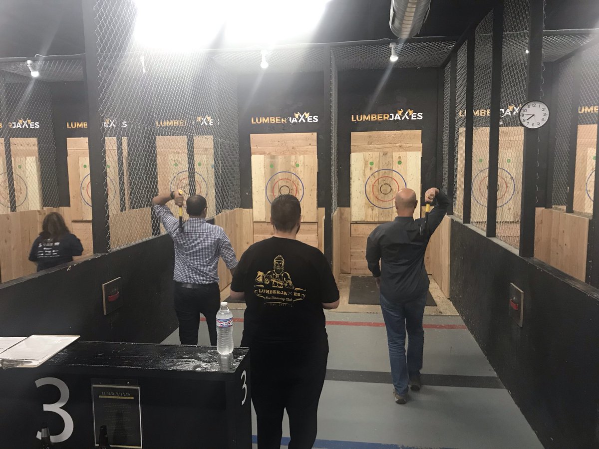 DayleyAgile's tweet image. Another view at @axethrowingphx for the #AgileAZ Speaker Dinner @AgileAZCon