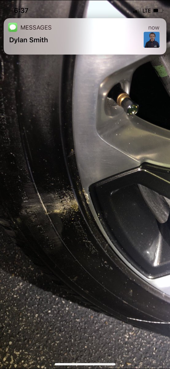 psmith0323's tweet photo. Unbelievable experience buying @RamTrucks 2019 1500 Limited. Nov 1 Truck damaged when pulling out of showroom. Nov 7 Go to pick up and new damage. Nov 15 Truck delivered and new damage &amp; sales manager hangs up on me @RamCares @BirminghamALUSA Stick with Ford? @FordTrucks https://t.co/cIZKTS8via