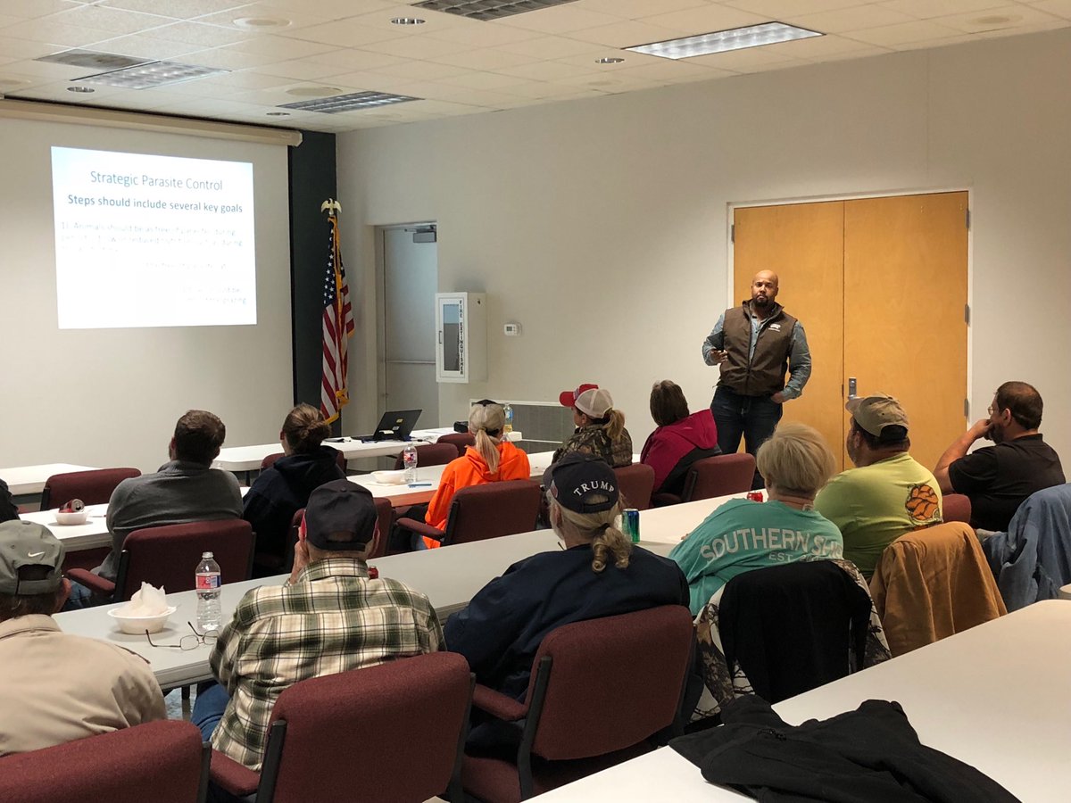 realBully75's tweet photo. BJ teaching about strategic deworming for small ruminants. #MSUextension #MSUads https://t.co/qVyVW5i37E