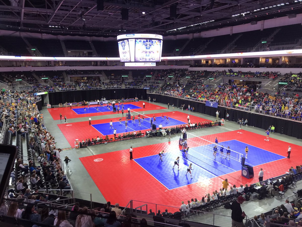 CoachLesespnsf's tweet photo. 2018 State Volleyball:
Class A SFC 25 Parker 4 Set 1
Class B Chester 25 Ethan 20 set 1
Class AA OG 26 Mitchell 24 set 1 #SDStateVB18 https://t.co/8GNoDa8mq1