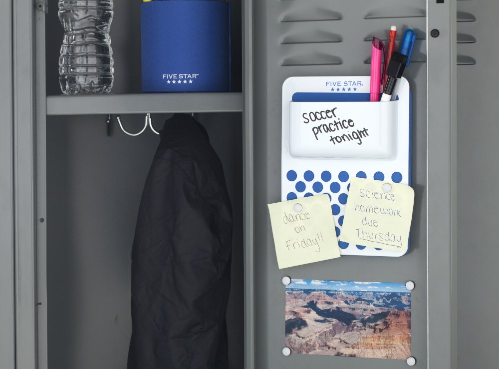 MeadFiveStar's tweet photo. It's hard to stay organized, but it's a little easier when you have the right tools … Take advantage of Five Star Locker Organization to stay organized, and stay sane. 💪🙂 #FiveStarStrong #AlwaysOrganized https://t.co/PcWlSzNEFz https://t.co/gK9P8FBnuh