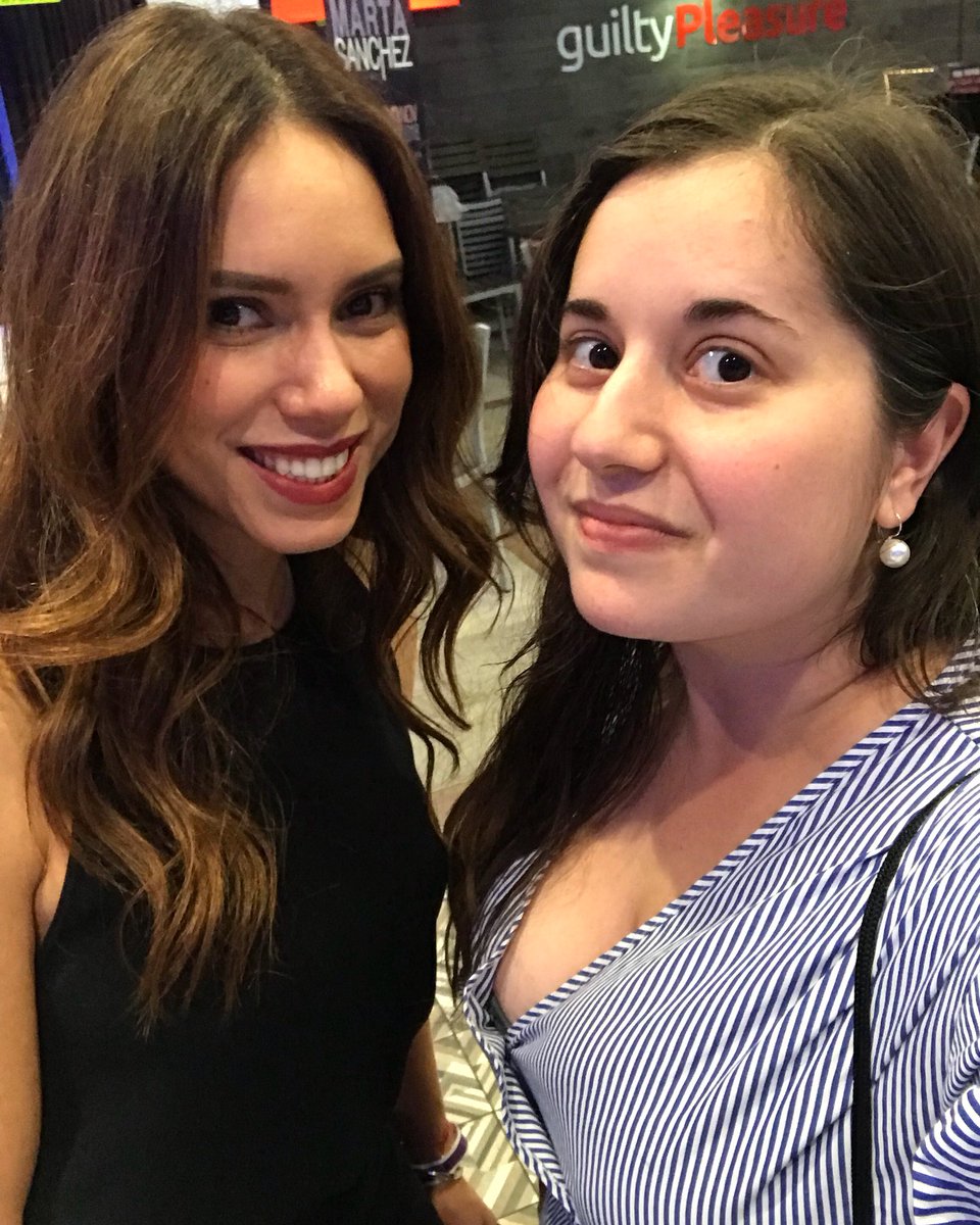 CulturedLocal's tweet photo. Just interviewed fourth generation tequila distiller Graciela Gonzalez from Mexico who is a woman that is thriving in a male dominated industry at the November @latinameetup inside @barubrickell !! So amazing!🍸#latinameetup #tequilaexotico #gabrielgonzalez #tequilatasting https://t.co/KrgIINdMXW