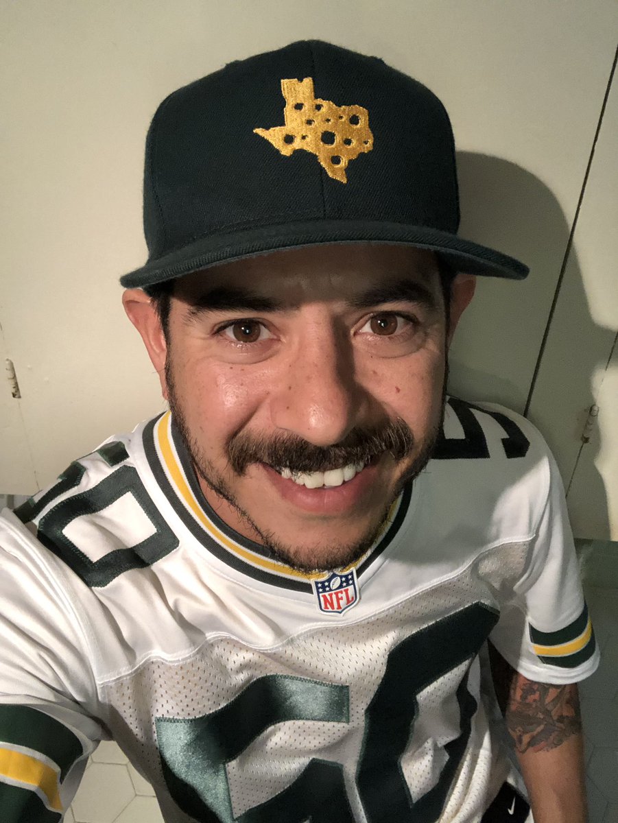 LambeauLatino's tweet photo. #GoPackGo From Corpus Christi, Texas! #PackerRollCall https://t.co/AXKyjg4D7m