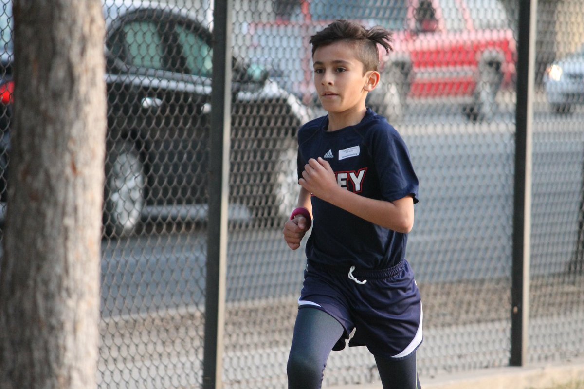 aespinoza_13's tweet photo. The passion my brother has for cross country makes everything worth it. Keep any eye out for these boys when they get older @nikeportlandxc #HeFloats ☁️ https://t.co/up0BDC2OQX