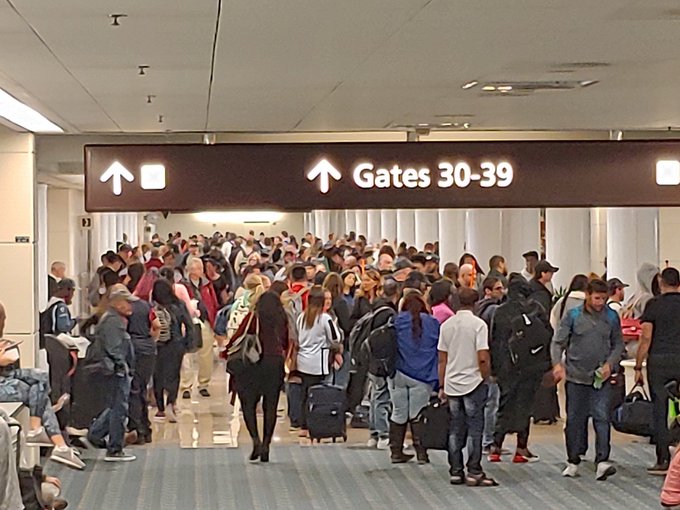 Fml I just wanna go home!😭 https://t.co/ip1G7qgD0a