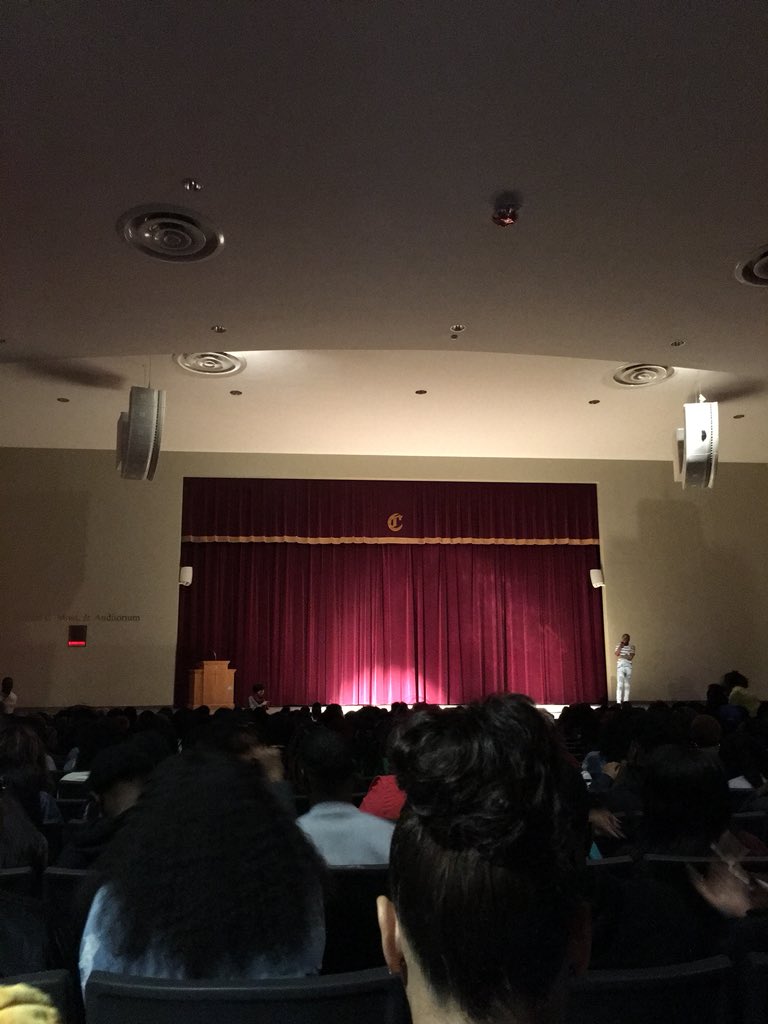AmariThompson18's tweet photo. This a DEFINITELY a packed house. #ComedyShow #CUSMA1 https://t.co/FkS8bUlvUo