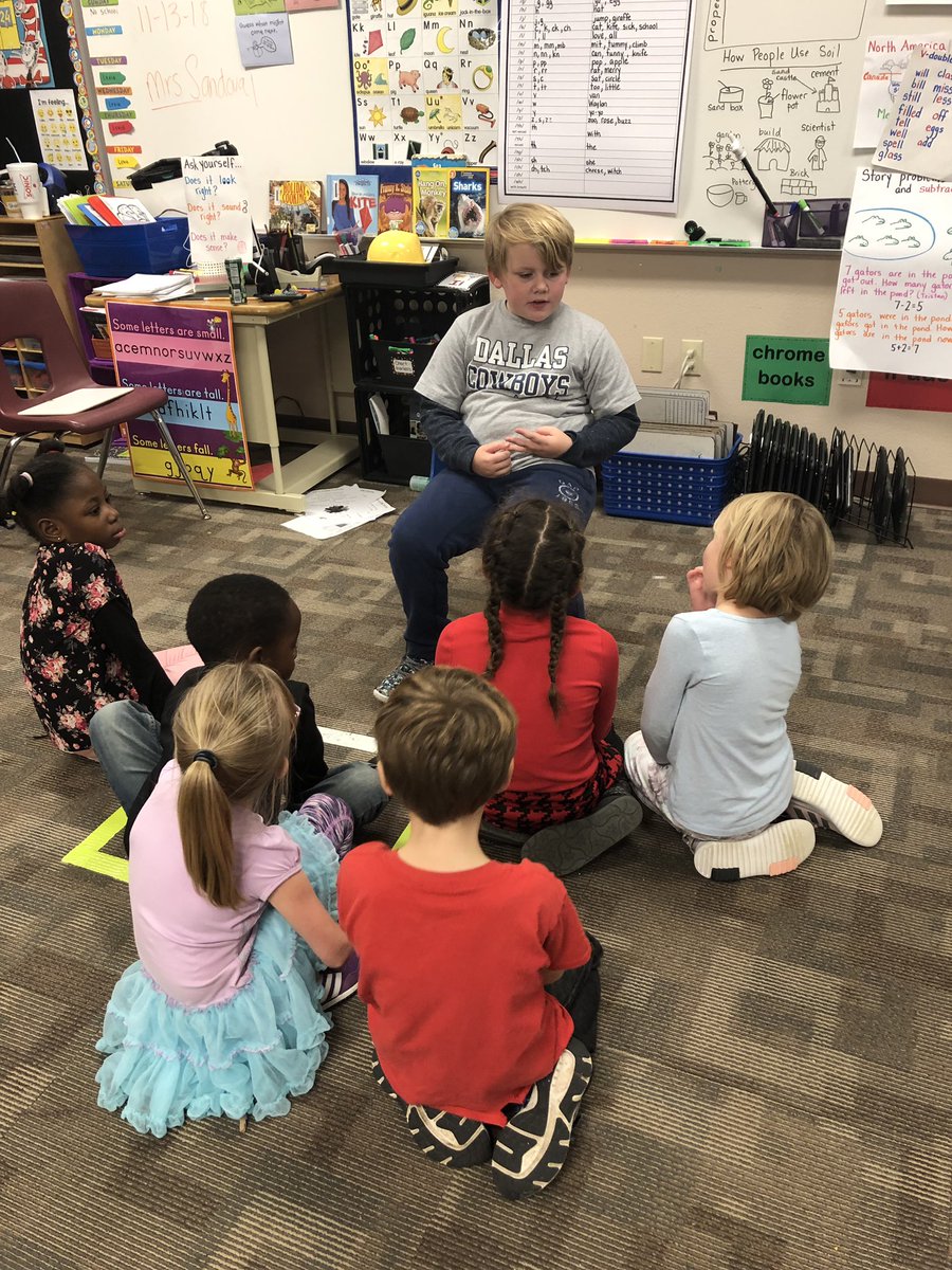 wendymaebranson's tweet photo. Using teacher voices to teach across fingers. They loved being in charge. #hatfieldelem #nisdela #TCRWP https://t.co/frrqTLa88W