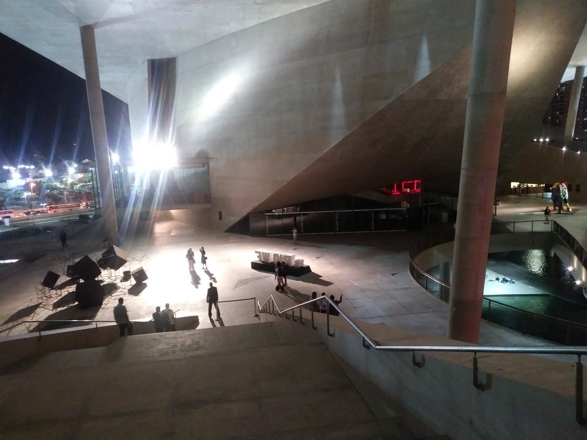 conquistachoco's tweet photo. @cidadedasartes cede del @RioWebFest 1st day #DocuWebSeries #AChocolateConquest #riowebfest201 #cinevenezolano https://t.co/5HRaemPyBy