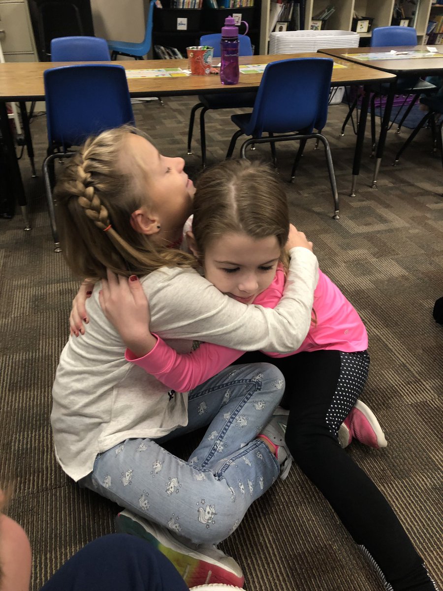 wendymaebranson's tweet photo. Morning meeting was great today! We learned about “filling buckets” and “dipping in other people’s buckets”. Is your bucket full? #hatfieldelem #nisdela https://t.co/m8AyC6UMAw