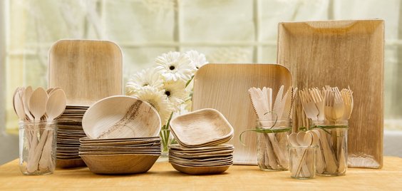 paperlesskitch's tweet photo. Last Chance to Celebrate Thanksgiving in Style With These Beautiful, Eco-Friendly Disposable Plates! Free Gift With Every Palm Leaf Order in November! - https://t.co/je3hayaTGv https://t.co/7bOKpENEAm