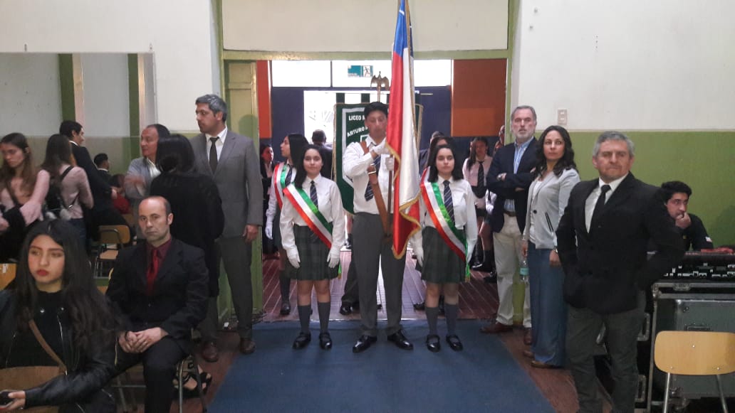 DeproeNuble's tweet photo. Primera Licenciatura de Cuarto Medio del Liceo República de Italia año 2018. #ChileLoHacemosTodos https://t.co/NoCDfMgu9y