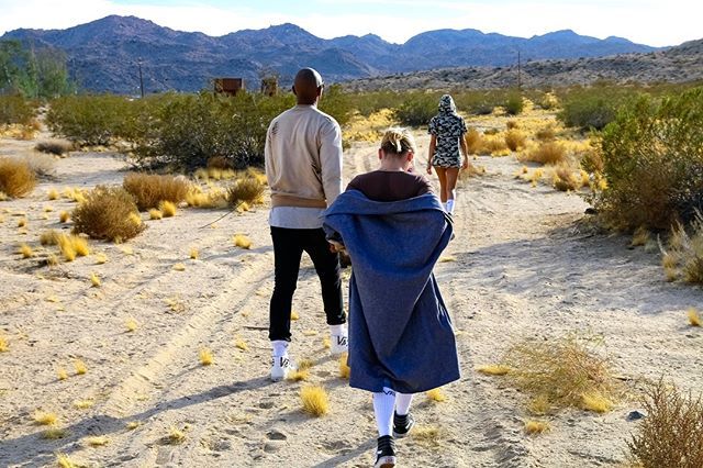 NRFlight_Che's tweet photo. #tbt #squadgoals ~ still one my favorite shots ~ 👘: @oliventaclothing x 📸: @fancyfred https://t.co/HRB6gRIM5U https://t.co/VfP1URr1rq