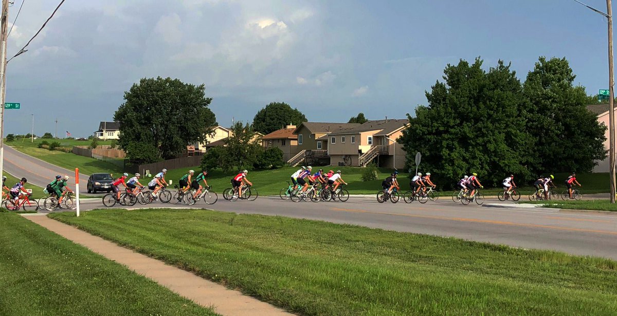 Throwback Thursday!  Saturday morning temps will be in  the 20's, but for folks who want to ride, our shop will be open early. Another idea - stop in and see our new 2019 bikes, and get unprecedented deals on older models! #BikeMastersTribe