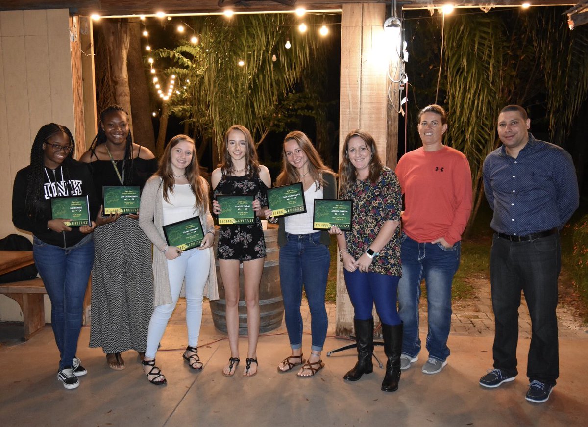 Nice night for the End of the Year Volleyball Banquet #digpig #allin #greenandgold #bulldog <a href="/DeLandAthletics/">DeLand Athletics</a>