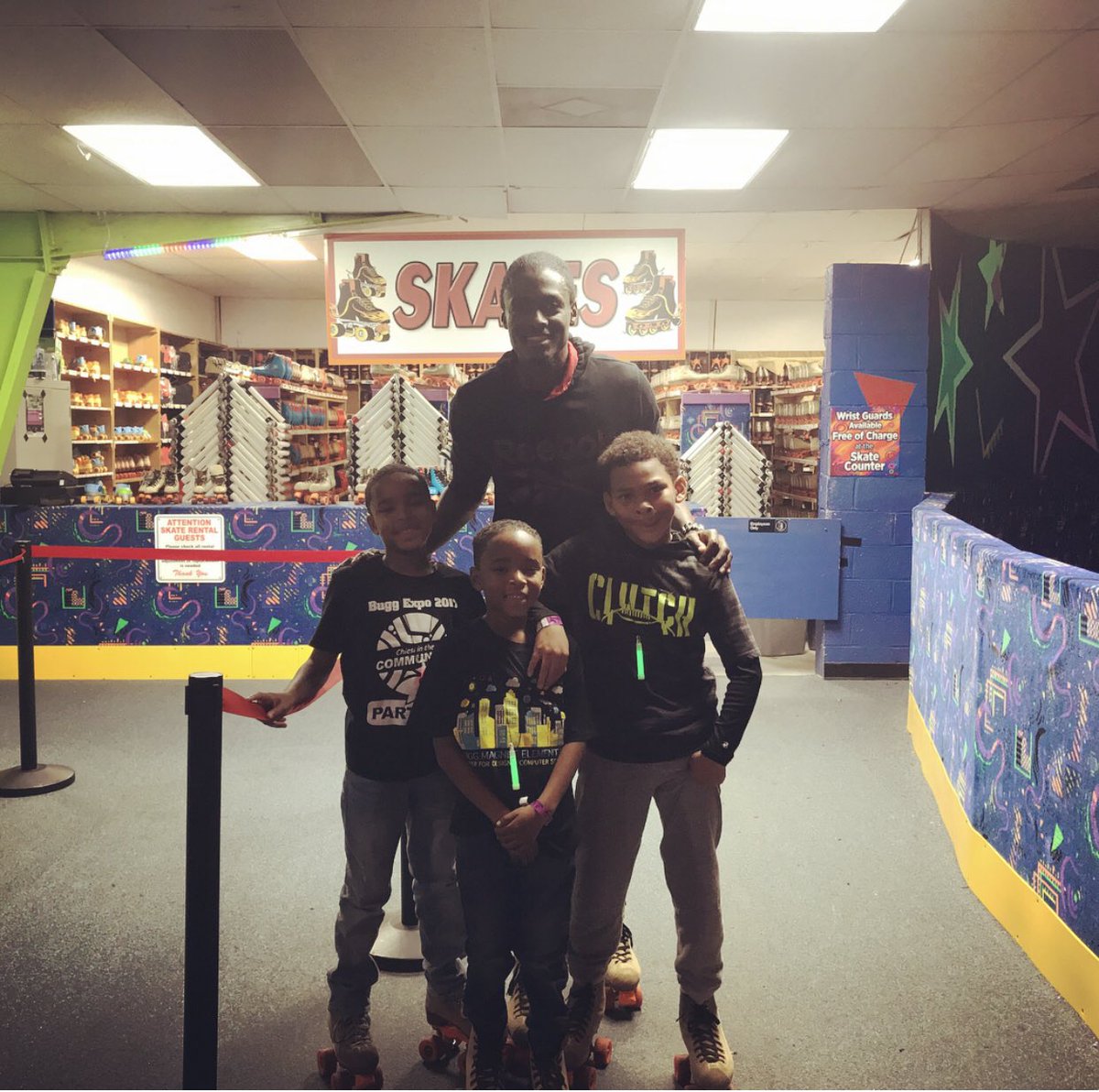 Dbennett2D's tweet photo. Skate Night #BuggByDesign #BuggPTA #Positive_Relationships Male Teachers π¨βπ« Rock too https://t.co/8Zp7IYvxBn
