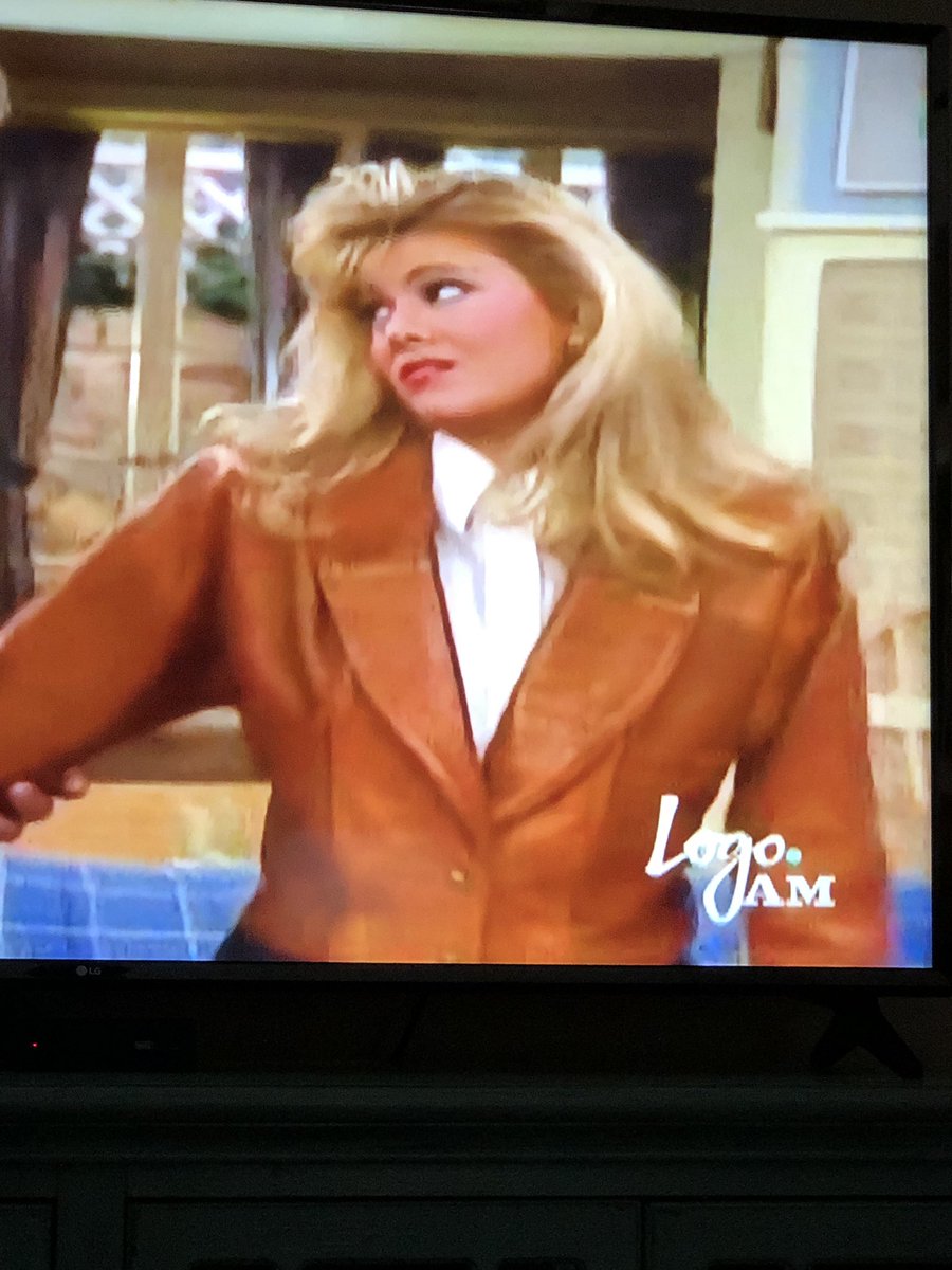 DennisRethwisch's tweet photo. @LisaWhelchel   Trendsetting in 88’. That jacket is fabulous! https://t.co/98JD9V3L8L
