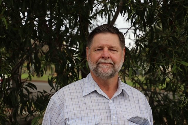 ReefAllianceAU's tweet photo. Congratulations to John Day who is a finalist for the Reef Extension Officer Champion Award! Johnโs career represents over 35 years of achievements working with landholders to enhance their land management practices. Read John's story here: https://t.co/5l3ukoTtau #ReefAlliance https://t.co/TfyvVYihqP