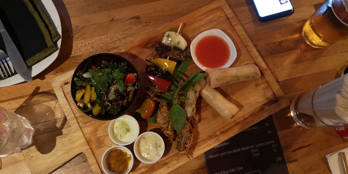 MAMAMOLE_4's tweet photo. Last night's tea 🐛🐜🦗🕷️#BugsCafe #SiemReap 😊👍 https://t.co/saC5X8e5uw