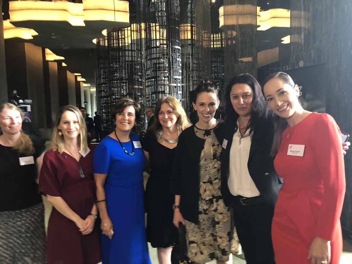 TalisaKupenga's tweet photo. Pm @jacindaardern takes time to meet Māori including ‘Amati Stephens at NZTA breakfast in Singapore @TeKaeaOfficial #tekaea https://t.co/E8yq9dc0RE
