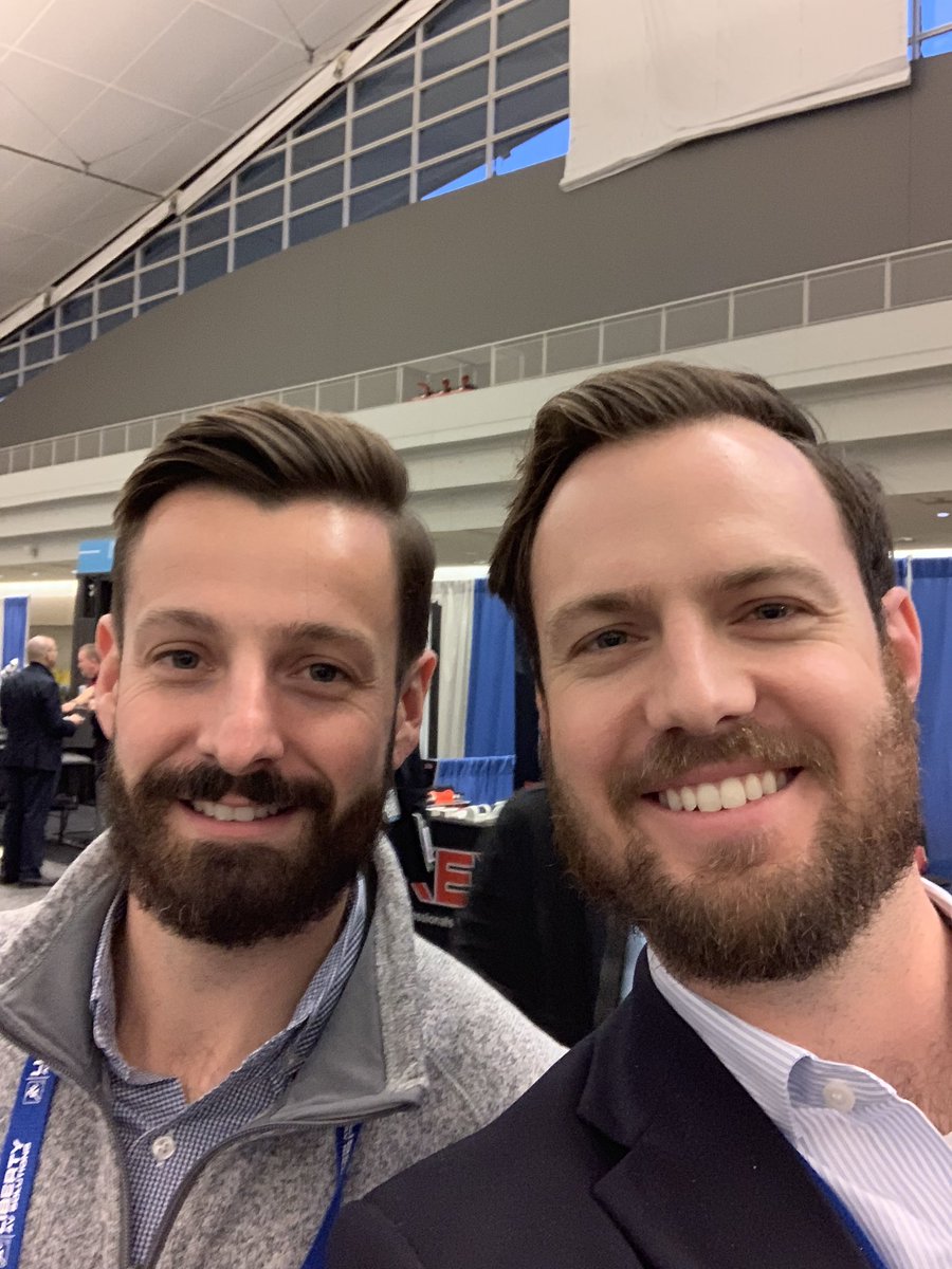 LukeJordanEAVI's tweet photo. At #TTS18 I walked up to this guy thinking it was @The_AV_Pro and was shocked when he turned around! Found your doppelgänger bud! #AVselfie with Brad Camp. https://t.co/mRjuMQVEoW