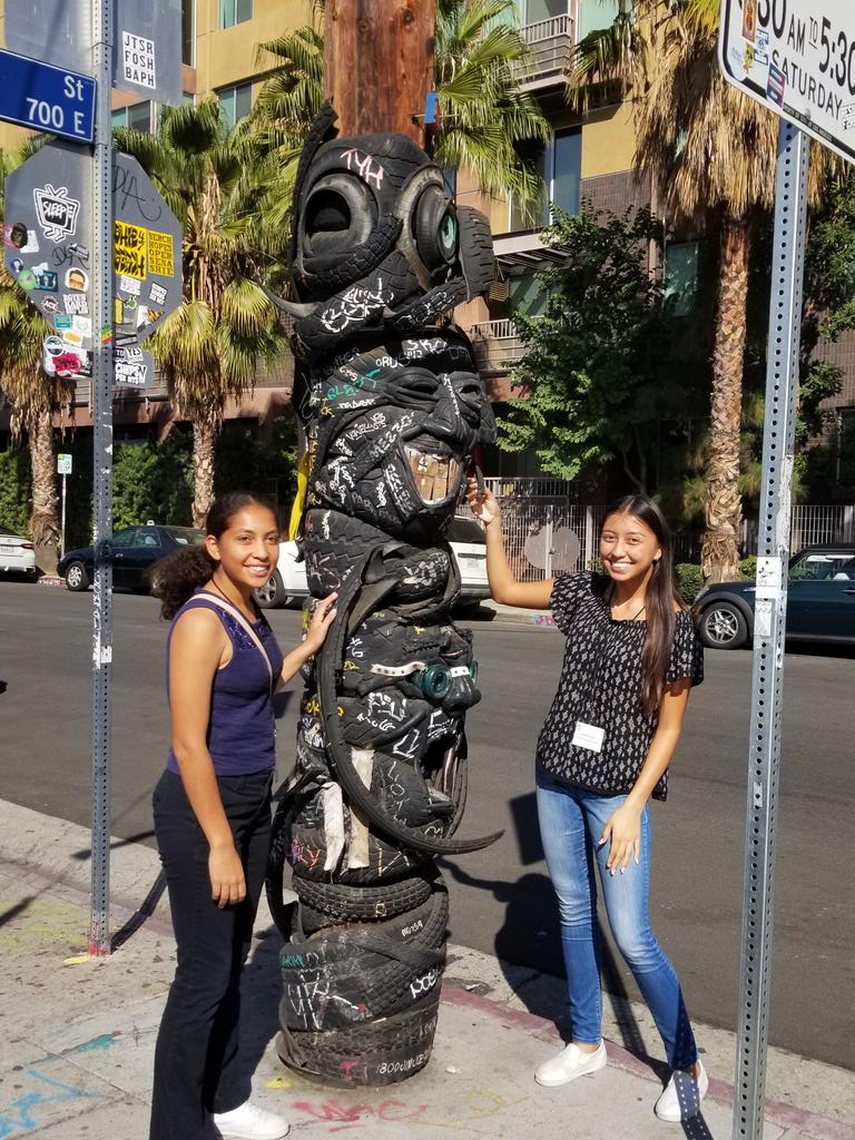 COHS_BETA's tweet photo. Another valuable BETA field trip- a day of exploring careers in technology and advertising at #quantasy and a little taste of LA's art district!🤗 https://t.co/e4goqld2EL