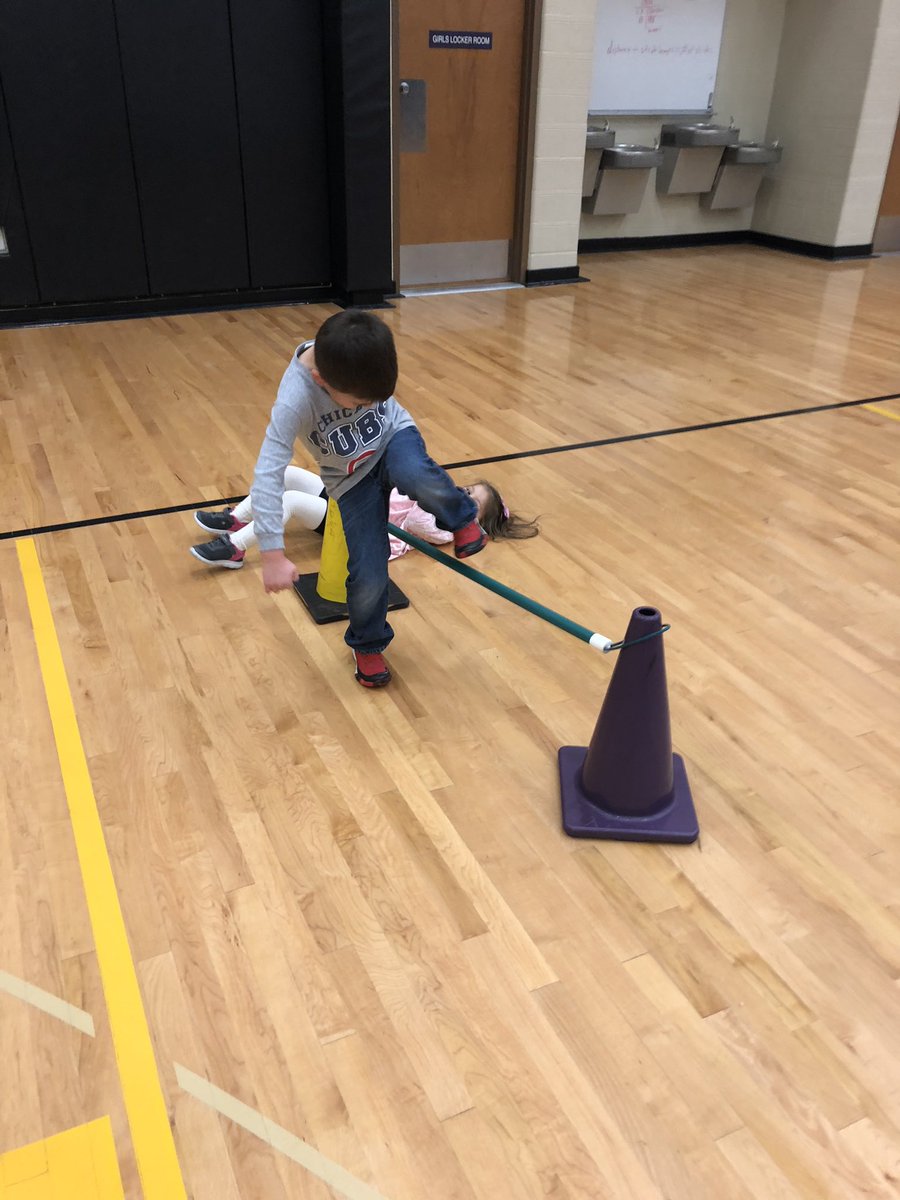 ktgrace22's tweet photo. A fun way of practicing “under,” “over,” “above”, and “below”! #rowvastrong #prekplay https://t.co/7rqHqkUAJX