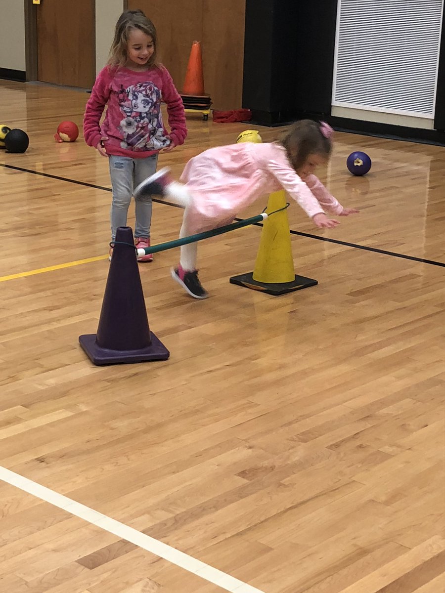 ktgrace22's tweet photo. A fun way of practicing “under,” “over,” “above”, and “below”! #rowvastrong #prekplay https://t.co/7rqHqkUAJX